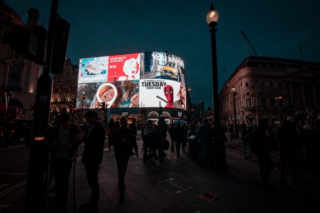 london-3794348_1280